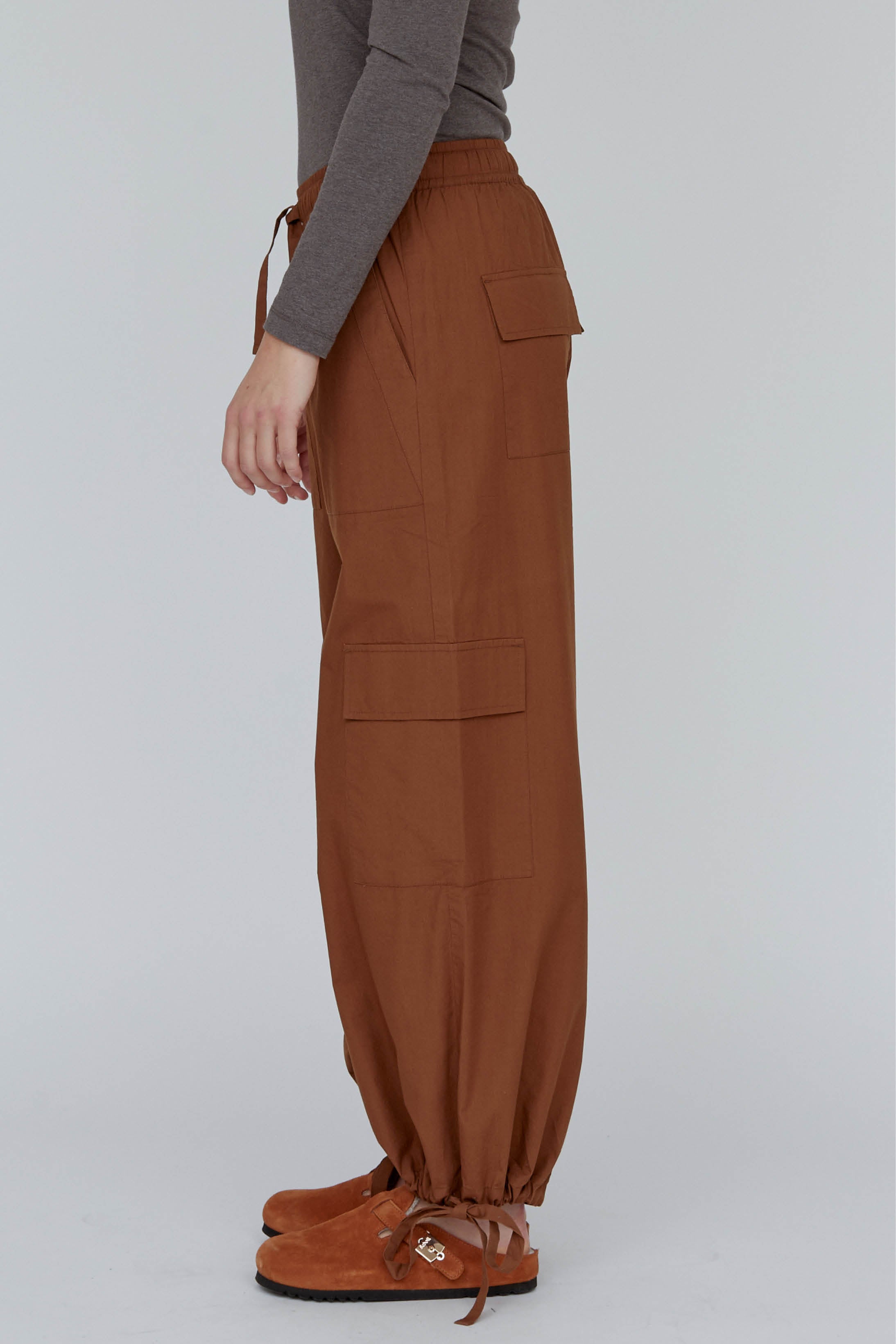 Basic Apparel Tilde Loose Cargo Pants Pants 602 Emperador